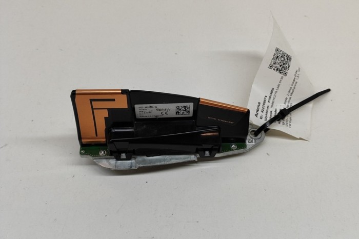 Antena BMW 2 Gran Coupe F44 2020 OEM: 6826326 22789874