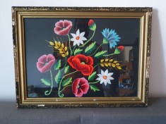 tablou goblen mare vechi cu rama motive florale flori lucrat manual foto
