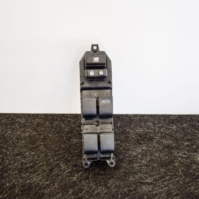 Buton geam ușă dreapta față TOYOTA RAV 4 III _A3_ 2010 OEM: 913-1V06 1694767
