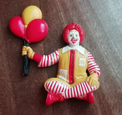 M3 C3 - Magnet frigider - tematica reclama - clovnul de la Mcdonald&amp;#039;s foto