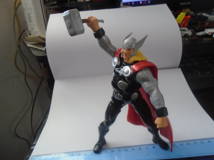 bnk jc Figurina Thor - Hasbro 2013