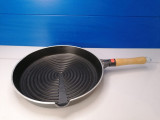 Cumpara ieftin Tigaie grill rotunda din aluminiu , diametru 28.5 cm , maner de lemn / C74