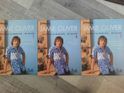 Bucatarul se dezbraca ...de secrete vol.1,2 si 3 de Jamie Oliver foto