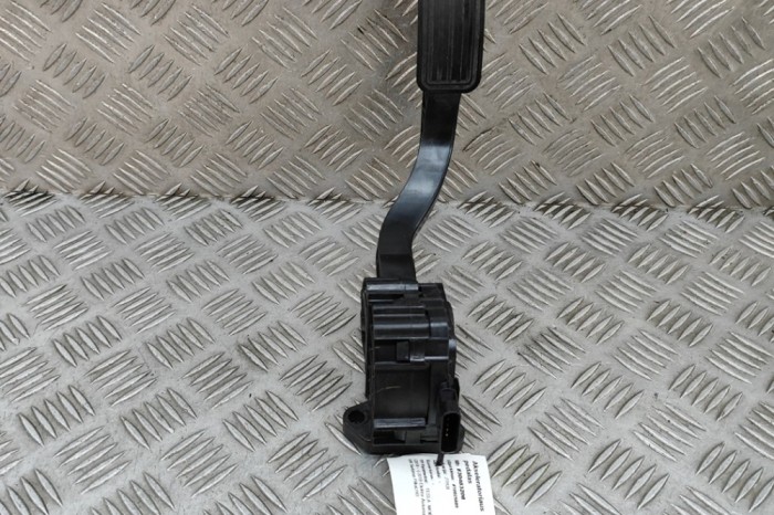 Pedala de accelerație TESLA MODEL 3 2019 OEM: 1044695-01-A,1011298 30483208