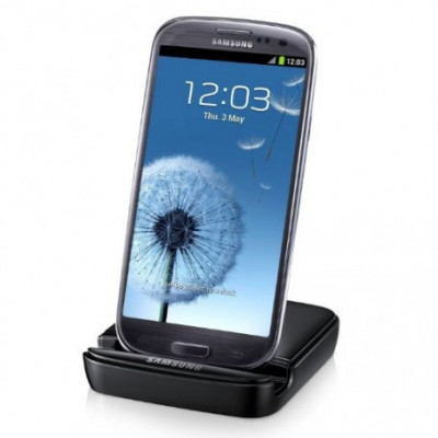 Stand and Battery Charger compatible with Samsung Galaxy S III I9300 foto