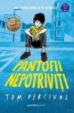 Pantofii nepotriviți - Paperback brosat - Tom Percival - Corint Junior