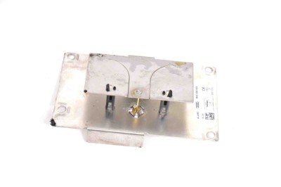 Amplificator de antena AUDI A4 Cabrio 8H7, B6, 8HE, B7 2006 OEM: 8H0035503 foto