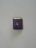 QW9 N5 71 - insigna - sport - atletism - Campionatele universitare