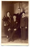 AD 1709 C.P.VECHE-FAMILIE IN TINUTA DE EPOCA(ELEV) -1936 -FOTO STELA BUCURESTI