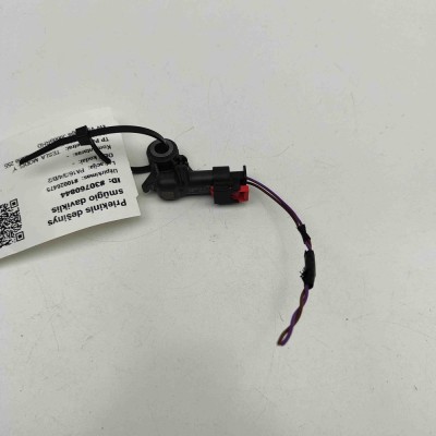 Senzor de impact dreapta față TESLA MODEL Y 2024 OEM: 1036761-00-B | 30760844 foto