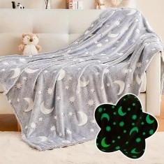 Patura luna fosforescenta gri, flanel moale 130x150 cm, patura pufoasa luminoasa cu stele, decor modern pentru dormitor, patura calduroasa