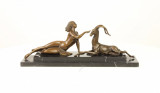 Amazoana cu antilopa - statueta din bronz pe soclu din marmura KF-64, Nuduri