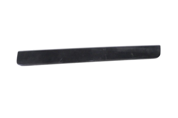 Ornament panou ușă dreapta spate VW TOUAREG 7LA, 7L6, 7L7 2009 OEM: 7L6853074D | 17743359