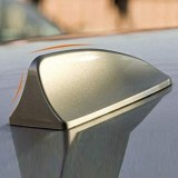Antena auto activa AM - FM tip "SHARK TAIL" culoare GOLD