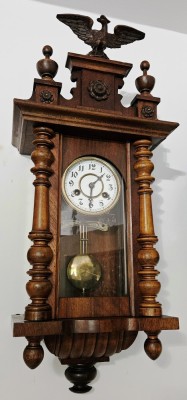 Ceas de perete cu pendula Kienzle D. R. Patent foto