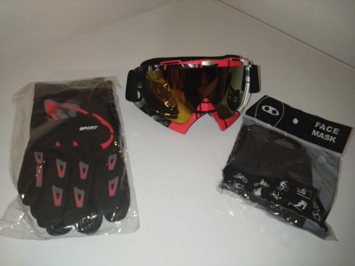 Set accesorii off road:cagula,ochelari,manusi