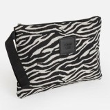 Portfard cu Model Zebra, 32x22cm, Alb-Negru, CMCLASS