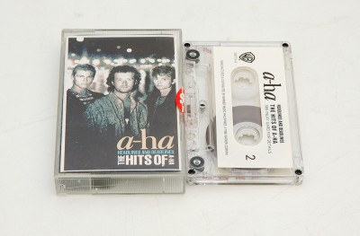 a-ha &amp;ndash; Headlines And Deadlines (The Hits Of A-ha) - caseta audio NOUA foto