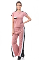 J917-5 Trening cu tricou si pantaloni aceesorizati cu capse