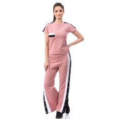 J917-5 Trening cu tricou si pantaloni aceesorizati cu capse