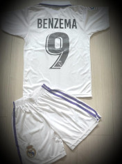 ECHIPAMENTE FOTBAL, COPII 12/14 ANI,BENZEMA -REAL MADRID, foto