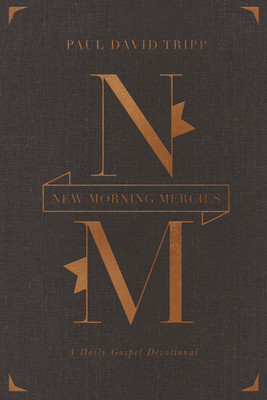 New Morning Mercies: A Daily Gospel Devotional foto