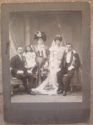 Nuntasi de la inceputul sec. XX// Julietta Bucuresci, pe carton foto