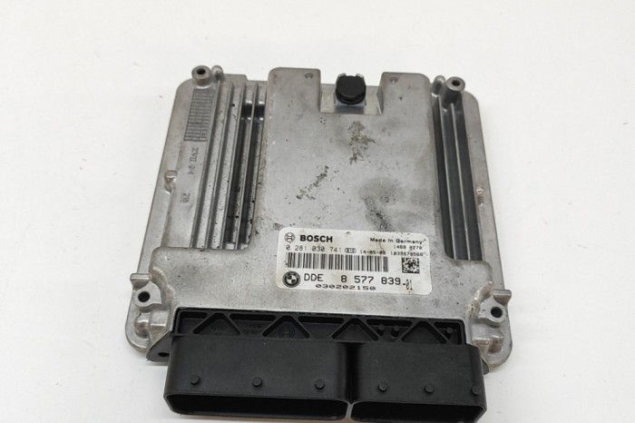 Unitate de control motor BMW X5 F15, F85 2014 OEM: 8577839,0281030741,1039S70566 | 31418992