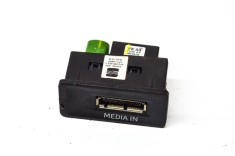 Port USB/AUX-In SEAT LEON 5F1 2015 OEM: 5F0035222C,5Q0036736 17063926
