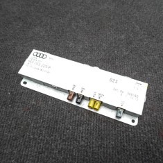 Amplificator de antena LAMBORGHINI GALLARDO SPYDER 2011 OEM: 8E9035225P 1920960 foto