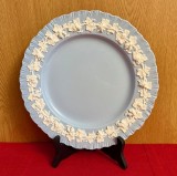 FARFURIE DIN PORTELAN ENGLEZESC WEDGWOOD- EMBOSSED QUEEN&#039;S WARE D26cm