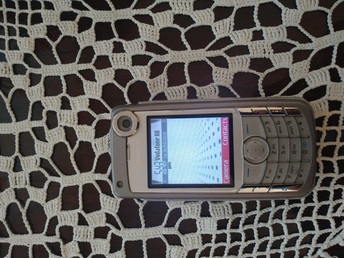 Vand Nokia 6680 (T-Mobile) un telefon renumit