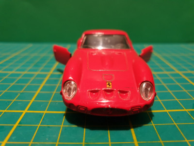 Macheta Ferrari 250 GTO, scara: 1/38 foto