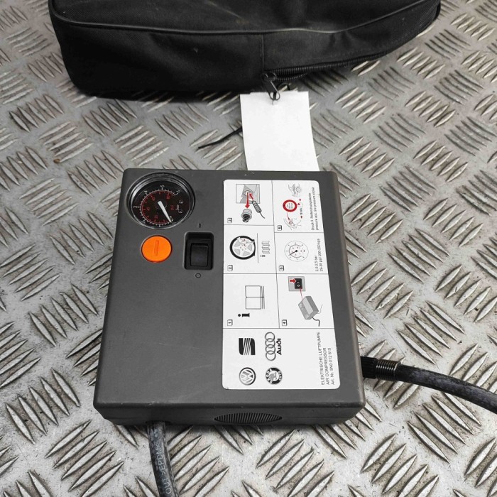 Compresor de anvelope VW TIGUAN 5N_ 2014 OEM: 5N0012615 30755157