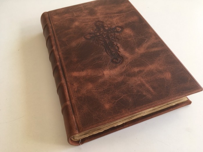 CAZANII- TALCUIREA EVANGHELIILOR DUMINICALE-1929 EDITIA III-A TIPARITA IN ZILELE REGELUI MIHAI SUB PASTORIREA PATRIARHULUI MIRON. COPERTI PIELE-LUX!