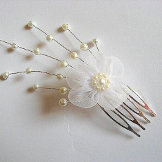 Floare organza si perle sticla, pieptene, accesoriu mireasa 20138