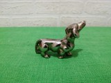 Catel - figurina vintage masiva din metal