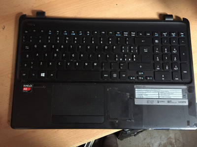 Palmrest cu Tastatura Acer Aspire E1-522 A155 foto