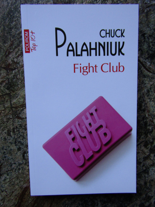 FIGHT CLUB-CHUCK PALAHNIUK