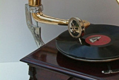 Gramofon model mare, elukshop,Vintige Collection, 40 x 40 x 68.58 cm foto