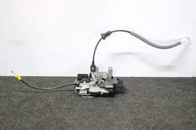 &amp;Icirc;ncuietoare ușă dreapta față VOLVO XC60 II 246 2019 OEM: C73367-101,31462456 11260582 foto