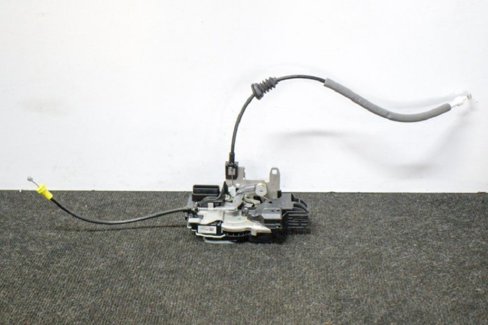 &Icirc;ncuietoare ușă dreapta față VOLVO XC60 II 246 2019 OEM: C73367-101,31462456 11260582