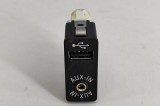 Port USB/AUX-In BMW 1 Cabrio E88 2013 OEM: 9237653 22905774