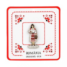 Insigna costum popular, MB111 foto