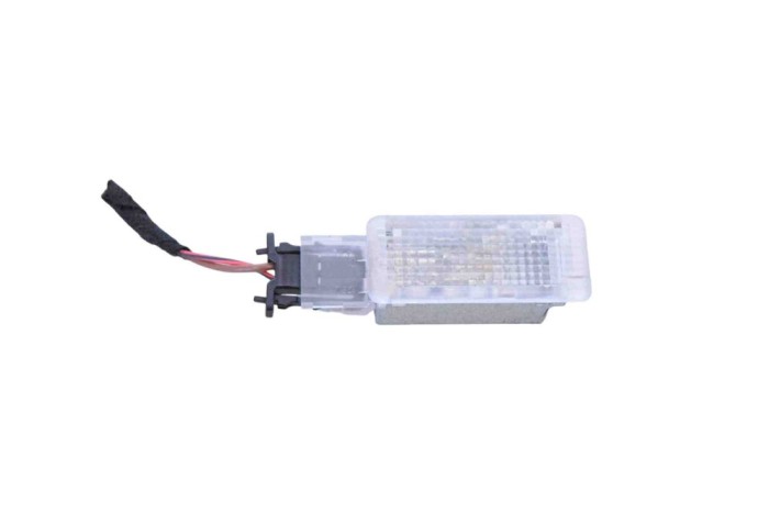 Iluminare interioară PORSCHE CAYENNE 9PA 2007 OEM: 5L0947665 26245428