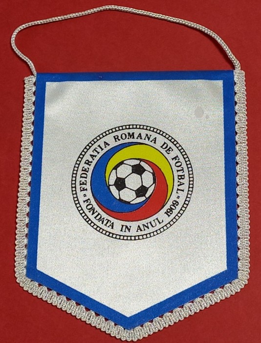 Fanion (anii 2000)-Federatia de Fotbal din Romania-Comisia Centrala de Arbirti(dimensiuni 13x10 cm)