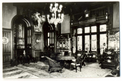 AD 1074 C. P. VECHE - SINAIA -INTERIOR DIN MUZEUL PELES. foto