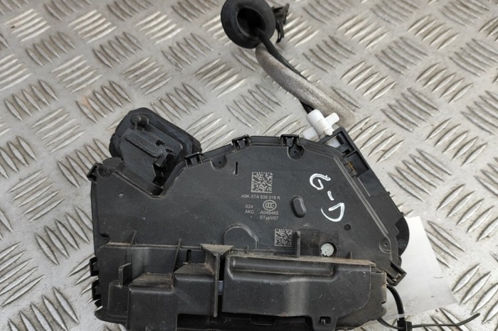&Icirc;ncuietoare ușă dreapta spate VW POLO AW1, BZ1, AE1 2020 OEM: 5TA839016K | 31866575