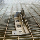 Suport aripa dreapta față LAND ROVER DISCOVERY IV L319 2016 OEM: 17141 11288792