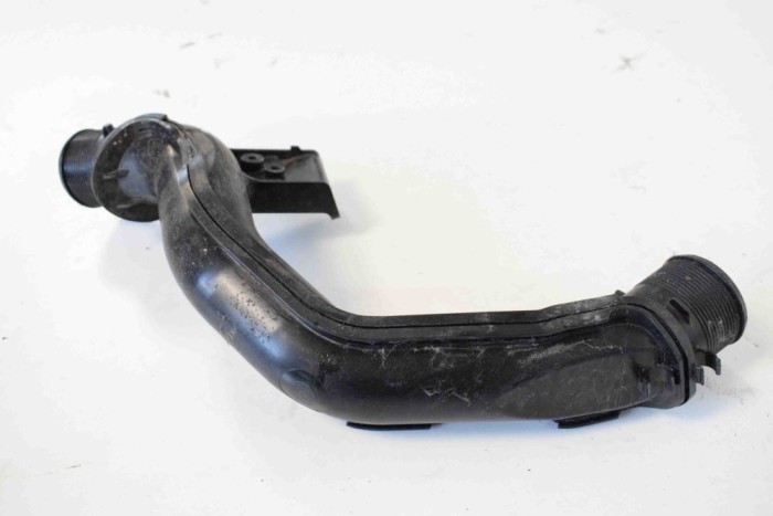 Furtun intercooler st&acirc;nga FORD C-MAX II DXA/CB7, DXA/CEU 2017